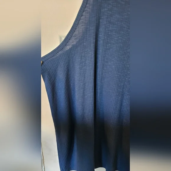 Old Navy Luxe Navy Top - Picture 2 of 4